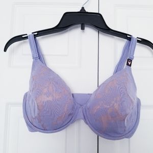 34DD Victoria's secret lined perfect coverage bra